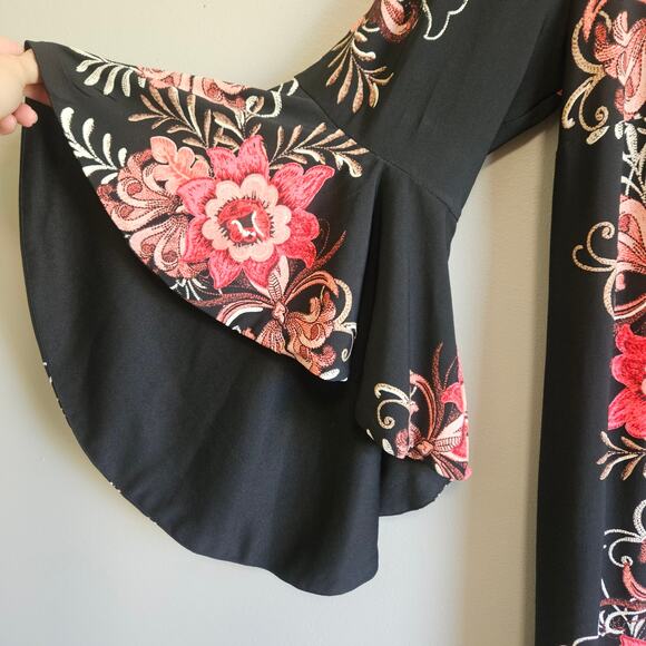 Roz & Ali Black Pink Floral Bell Sleeve Dress Women’s 18 Sheath Fit - Picture 3 of 13